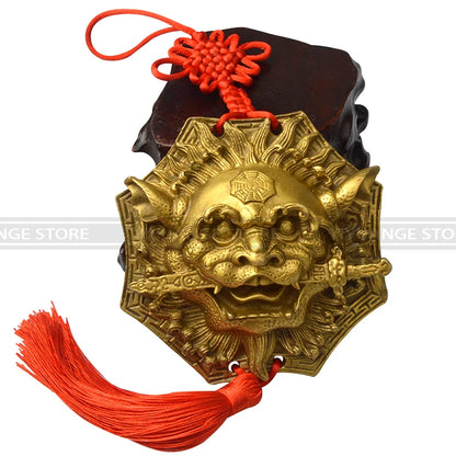 Chinese Fengshui The Bronze Beast Head Eight Lions Bite Sword Pendant Copper Lion Door Ornaments Home Decoration