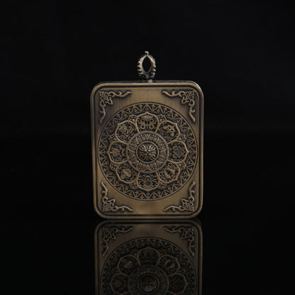 Shakyamuni Buddha Tibetan Thangka Pendant with Eight Auspicious Tibetan Signs Shell